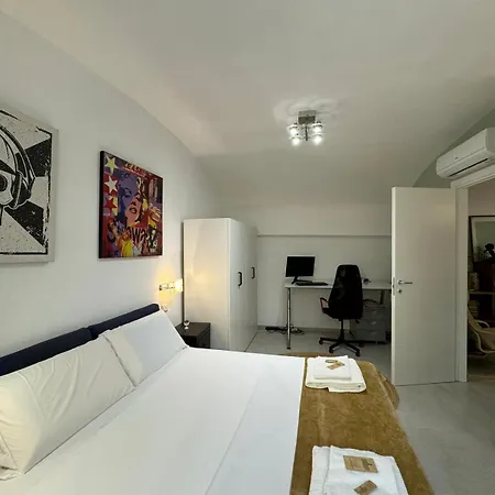 Quiet Corner In The Eternal Apartment Rome